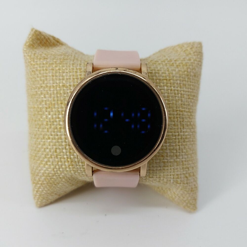 Women's Silicon Pink Wristwatch Digital Classic Fashion 90s
